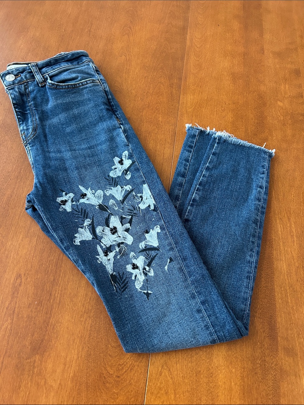 Zara Blue Skinny Jeans with Light Floral Embelishment